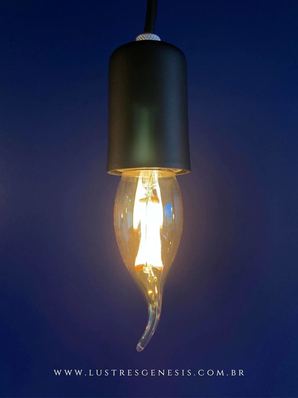 Lâmpada de filamento LED modelo vela chama 2W Squirrel Cage GMH, formato decorativo âmbar com soquete E27 ou E14.